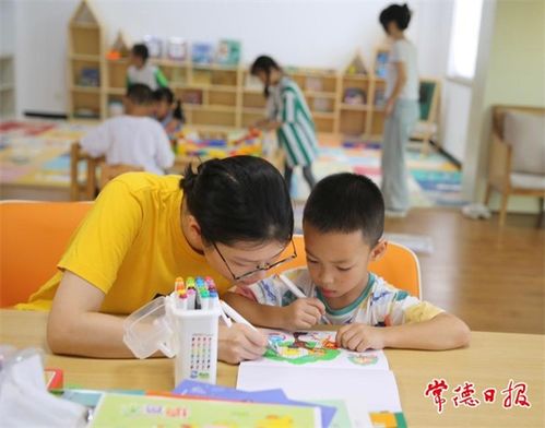 中國文明網(wǎng)·常德美術(shù)輔導(dǎo)服務(wù) 點亮藝術(shù)夢想，涵養(yǎng)城市文明